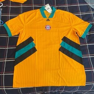 Adidas Bayern Munich Germany ICON Retro Football Soccer Jersey Men’s Medium